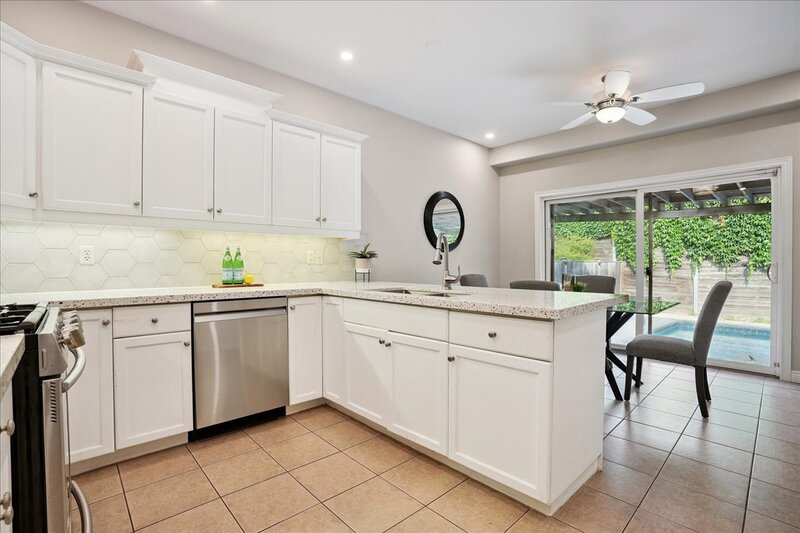 95 Hemlock Way