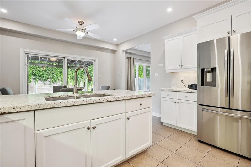 95 Hemlock Way