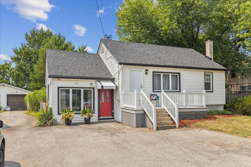 1591 Merrittville Hwy