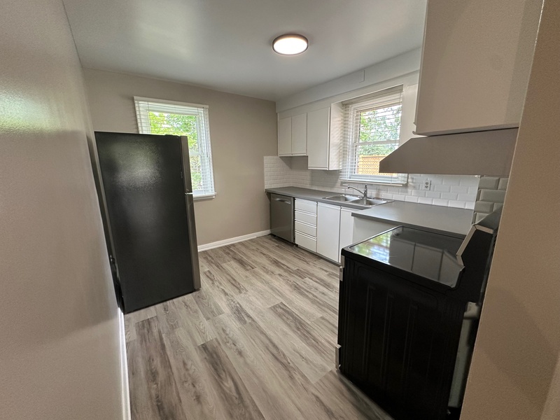 20 Lloyd Manor Rd, Etobicoke