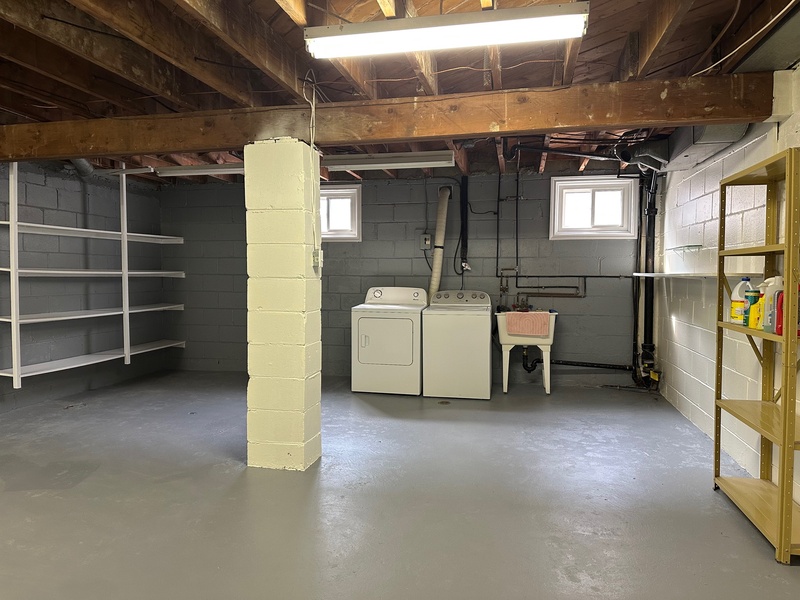 20 Lloyd Manor Rd, Etobicoke