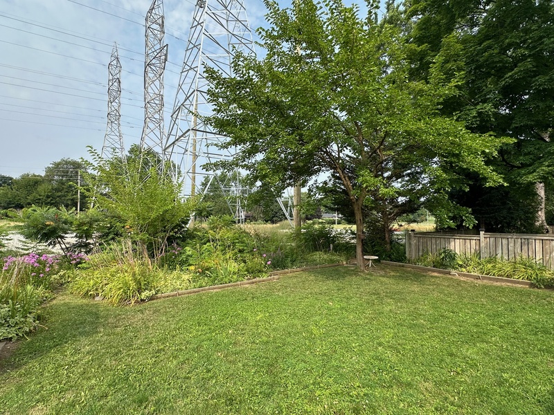 20 Lloyd Manor Rd, Etobicoke