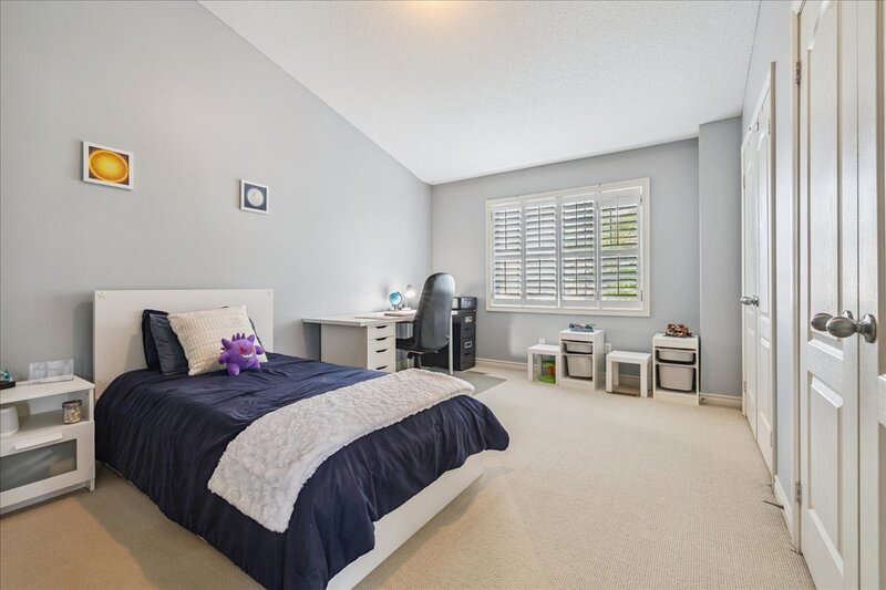 #72-5080 Fairview St, Burlington