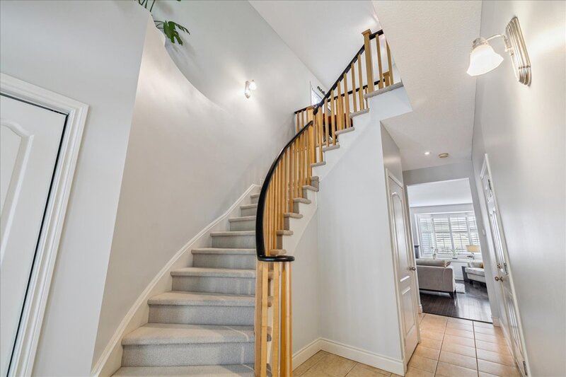 #72-5080 Fairview St, Burlington