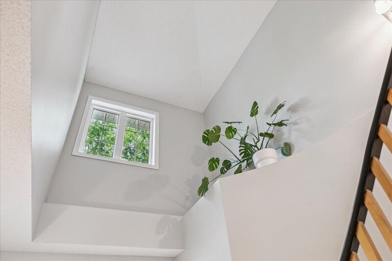#72-5080 Fairview St, Burlington