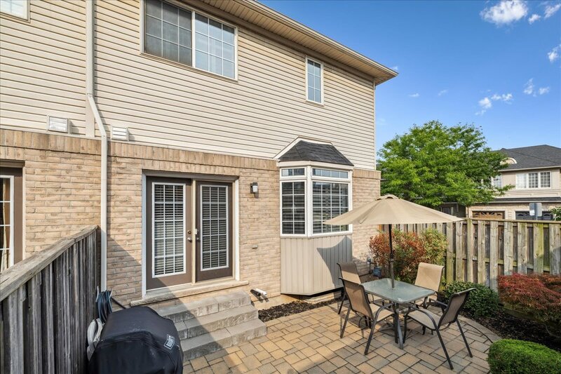 #72-5080 Fairview St, Burlington