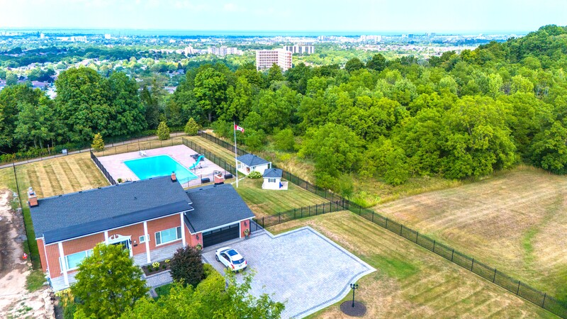 10 Azalea Ct, Hamilton