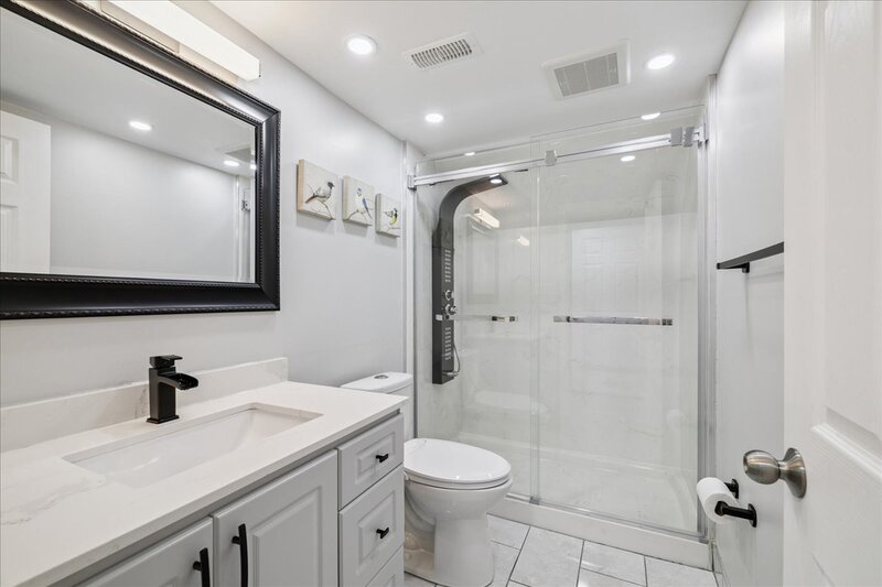 42 Meadow Wood Cres, Stoney Creek