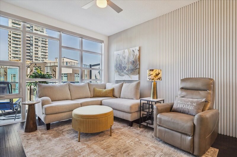#204-10 Concord Pl
