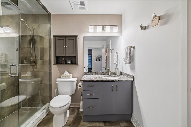 #204-10 Concord Pl