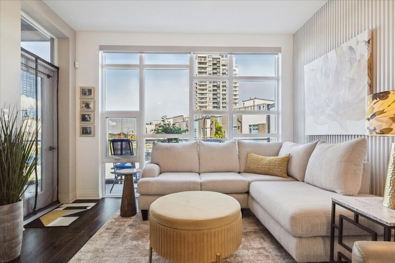 #204-10 Concord Pl