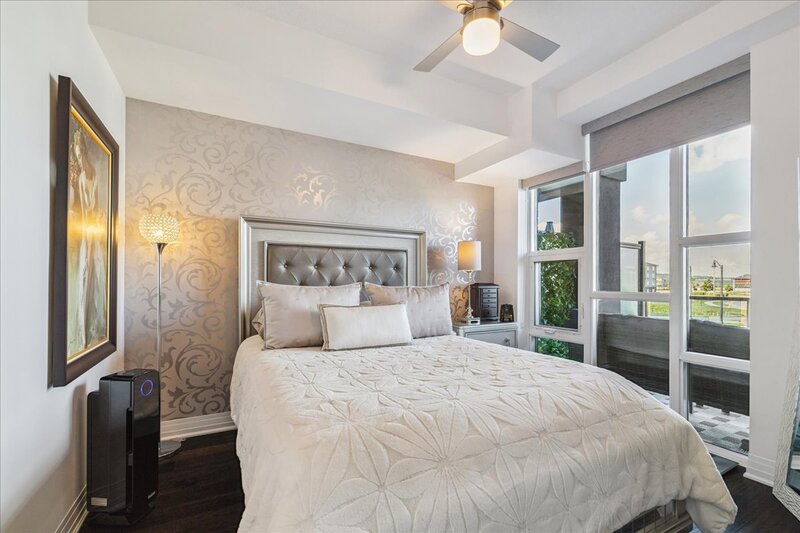 #204-10 Concord Pl