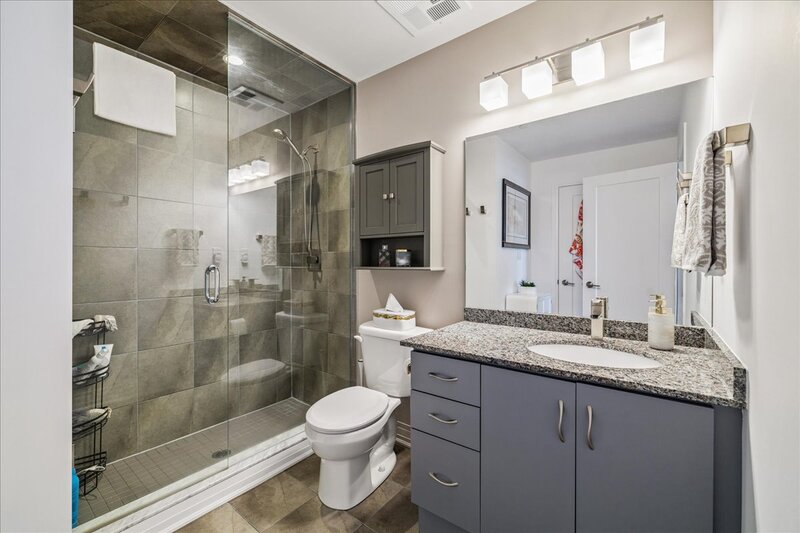 #204-10 Concord Pl