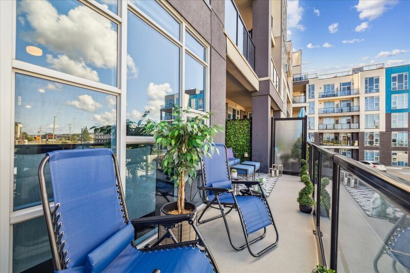 #204-10 Concord Pl