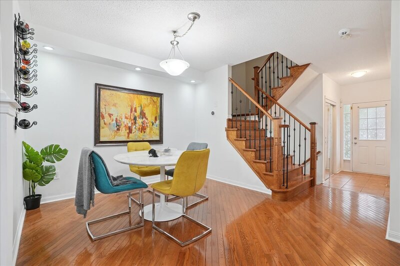 815 Stark Cir, Milton ON