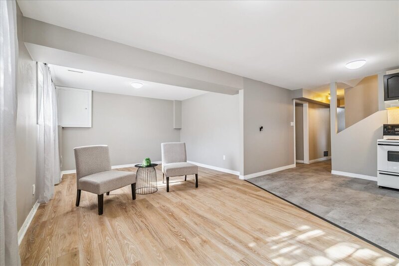 640 Cochrane Rd, Hamilton