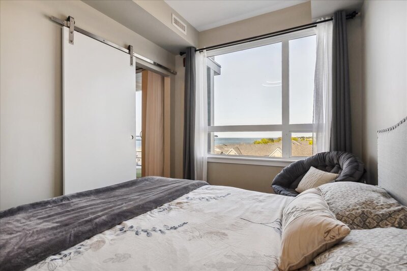 #511-10 Esplanade Ln, Grimsby