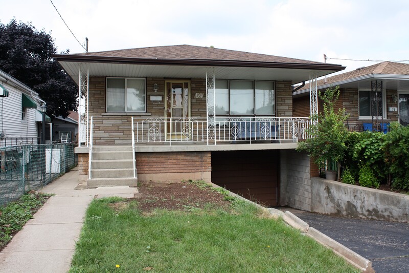 69 Adair Ave N, Hamilton