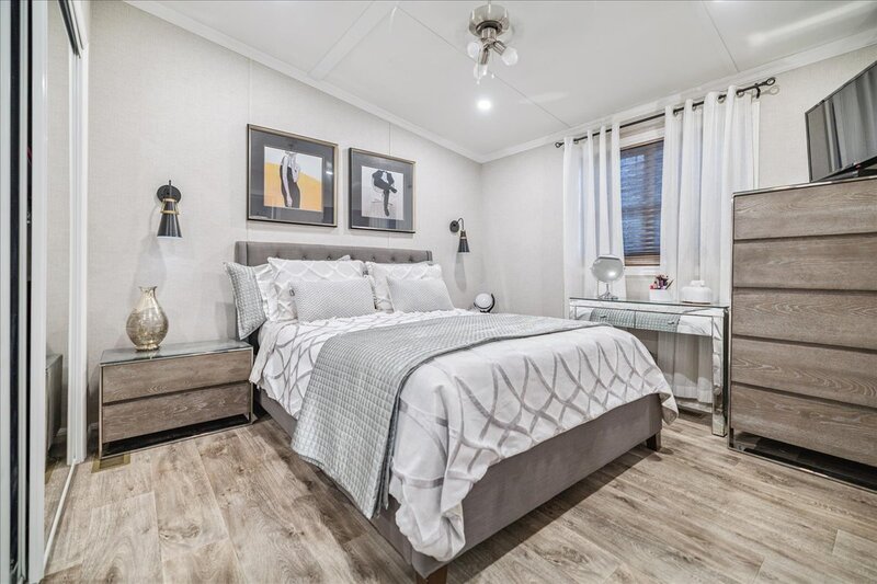 4449 Milburough Line, Burlington