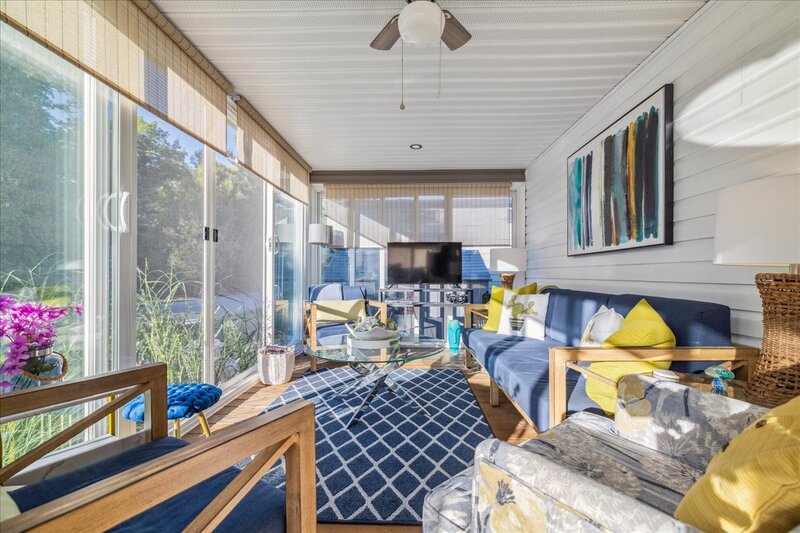 4449 Milburough Line, Burlington