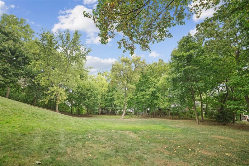 55 Mountain S, Grimsby