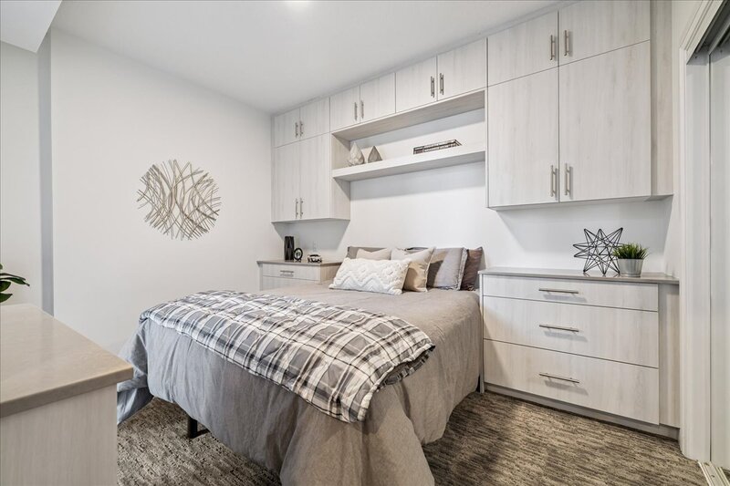 #150 - 16 Concord Pl, Grimsby