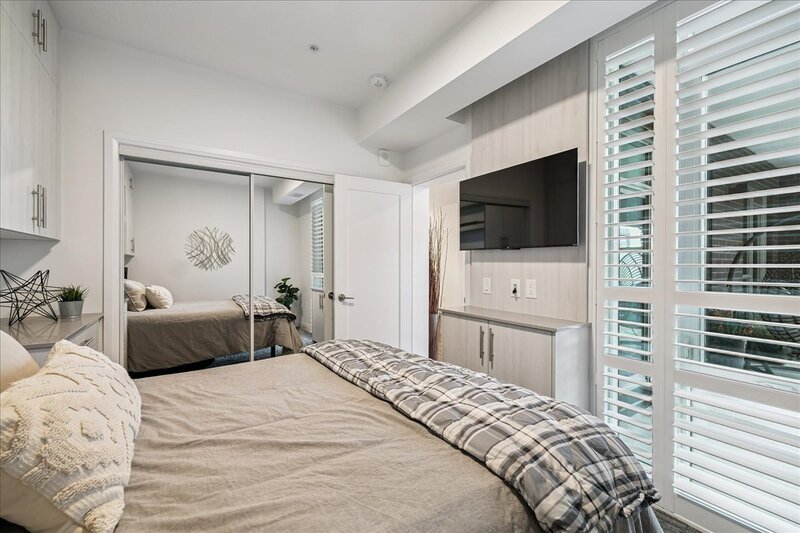 #150 - 16 Concord Pl, Grimsby