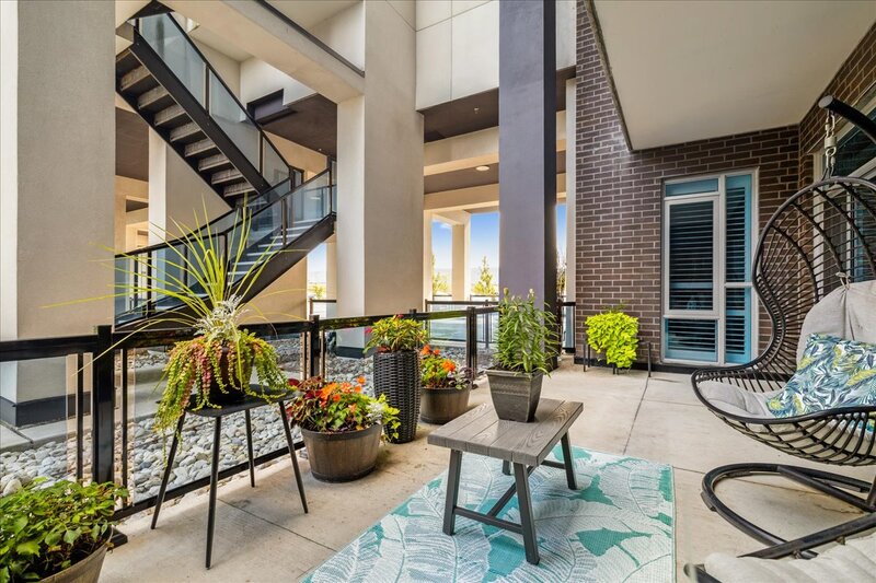 #150 - 16 Concord Pl, Grimsby