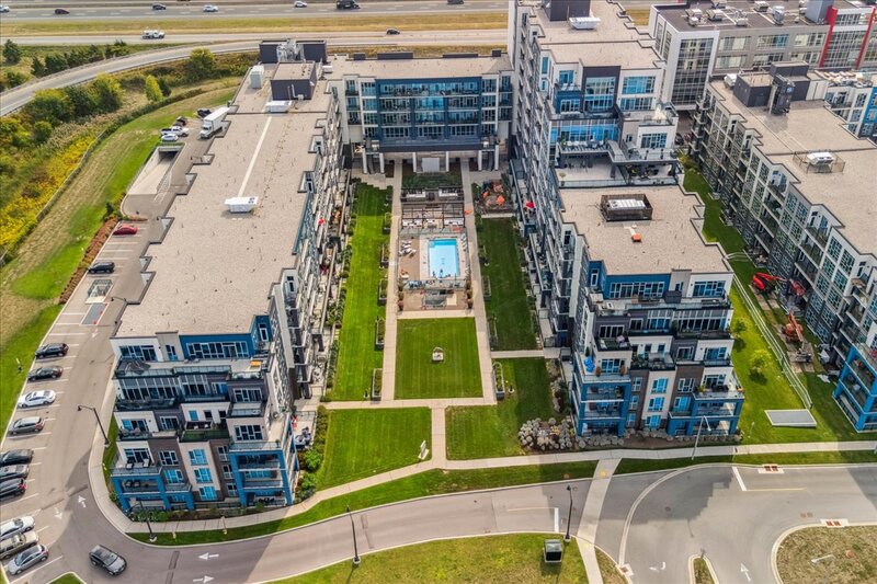 #150 - 16 Concord Pl, Grimsby