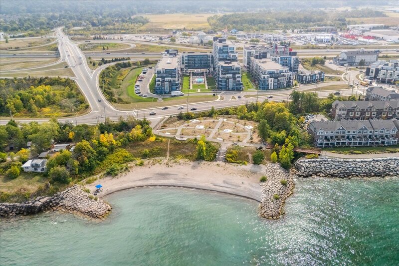 #150 - 16 Concord Pl, Grimsby