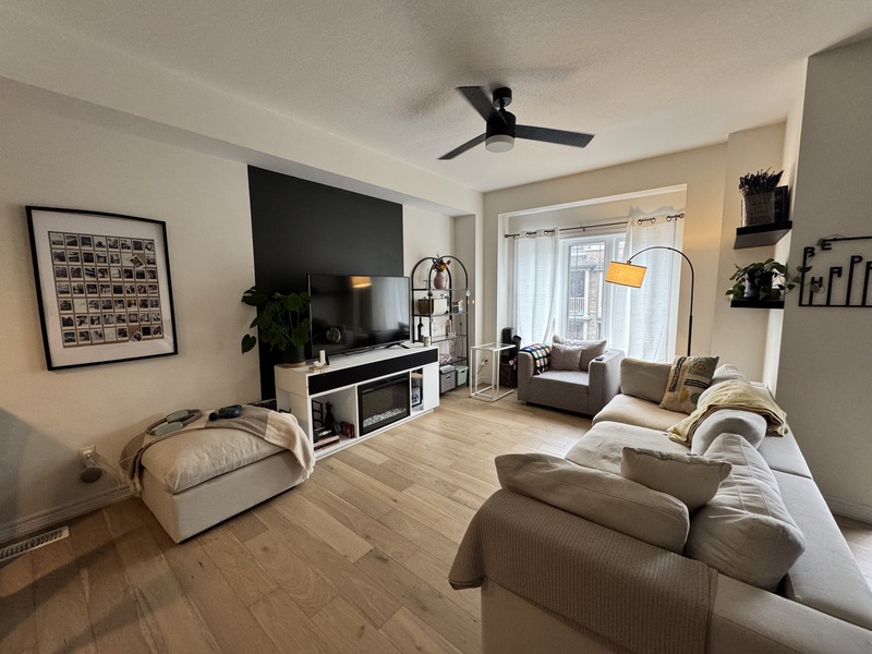 #142-77 Diana Ave, Brantford