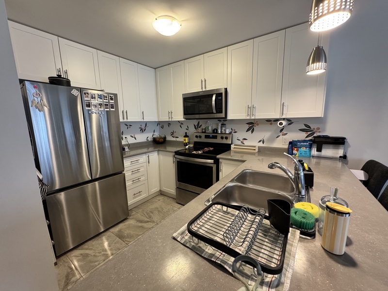 #142-77 Diana Ave, Brantford