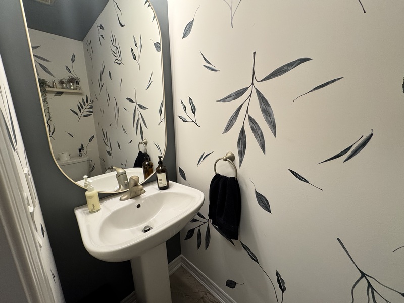 #142-77 Diana Ave, Brantford