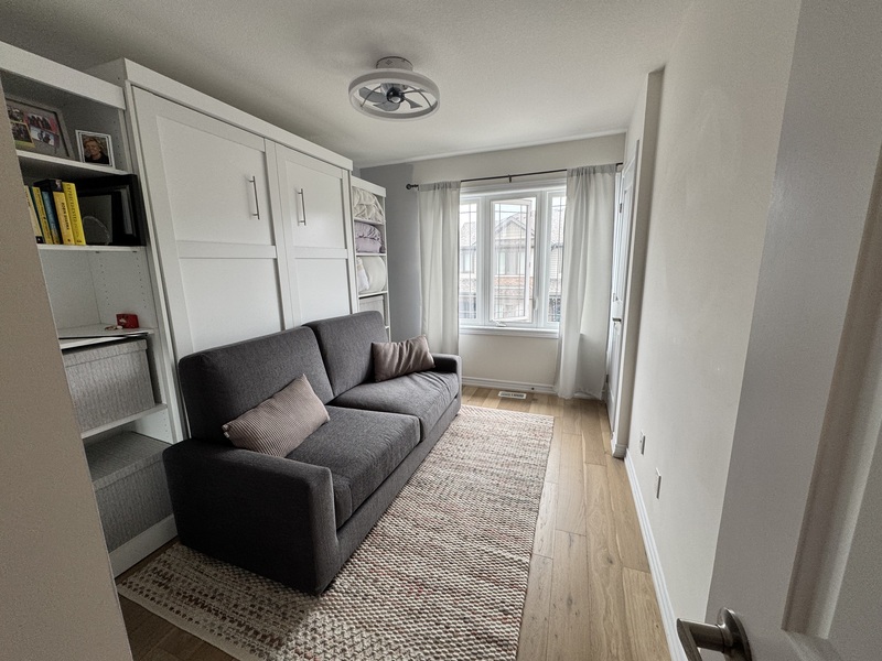 #142-77 Diana Ave, Brantford