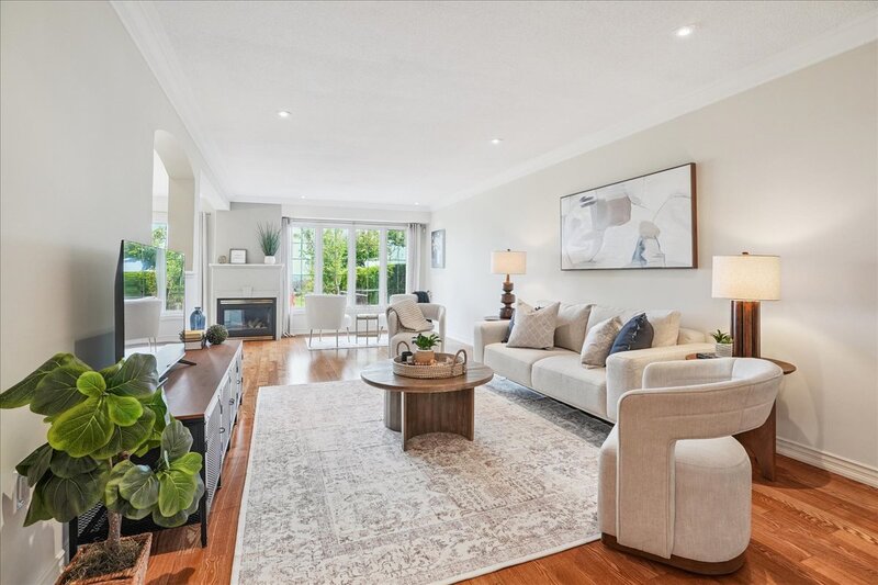 55 Edgewater Dr, Stoney Creek ON