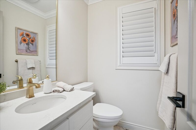 55 Edgewater Dr, Stoney Creek ON