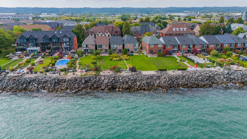 55 Edgewater Dr, Stoney Creek ON