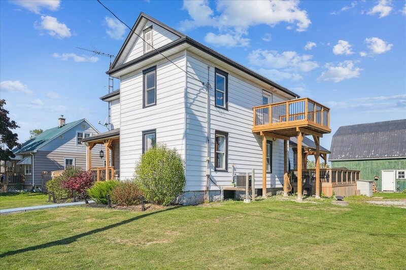 15 Main Ave E, Fisherville ON