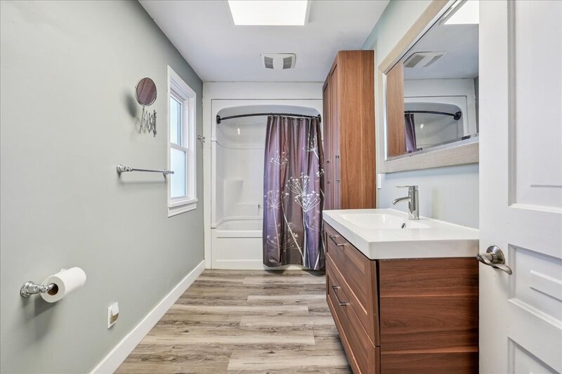 15 Main Ave E, Fisherville ON