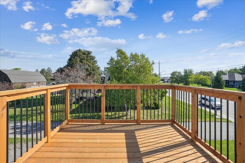 15 Main Ave E, Fisherville ON