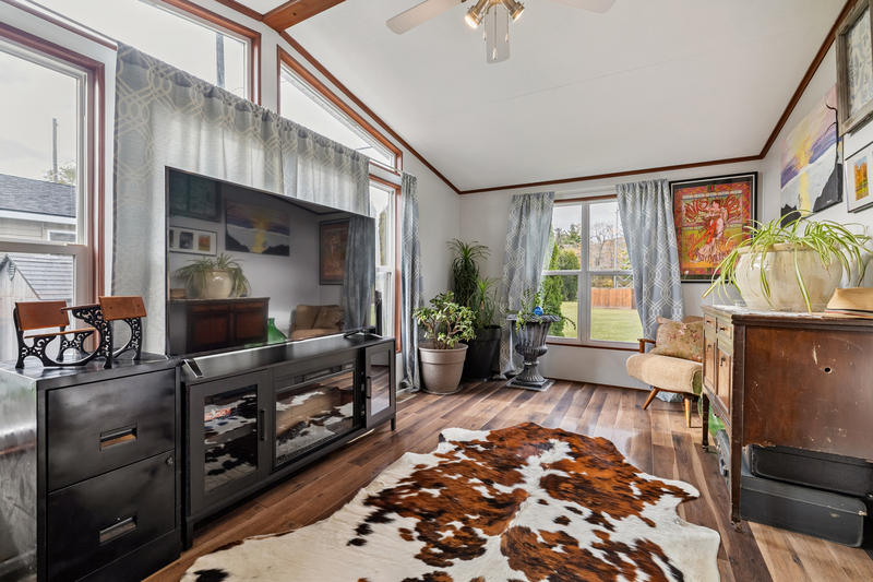 4449 Milburough Line. #13 Spruce