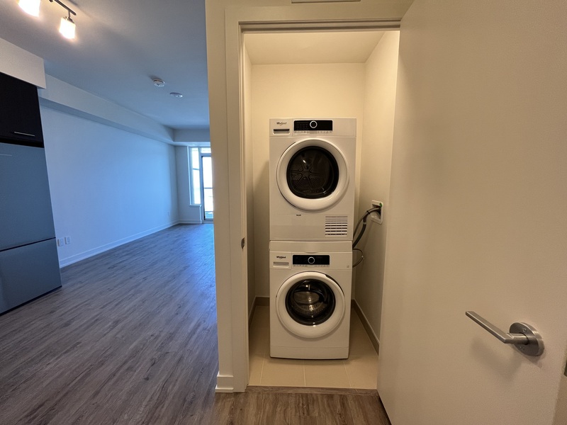 #1007 - 385 Winston Rd, Grimsby