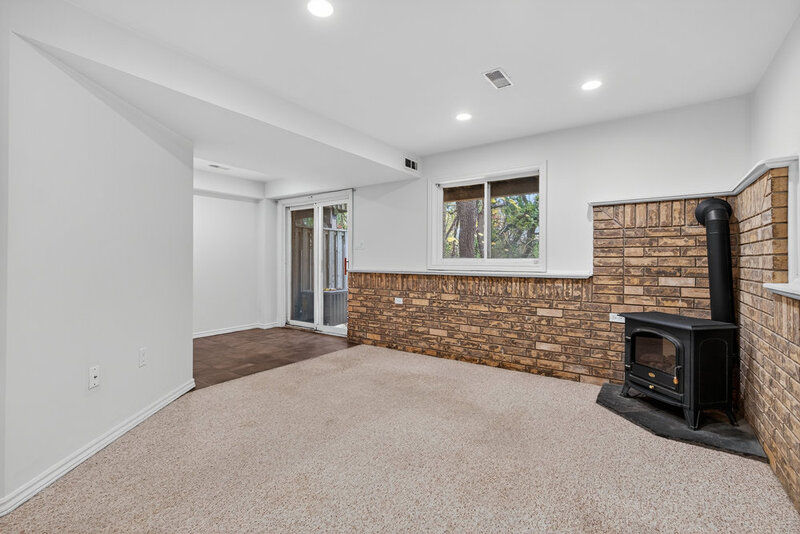 #37-76 Frances Ave, Stoney Creek