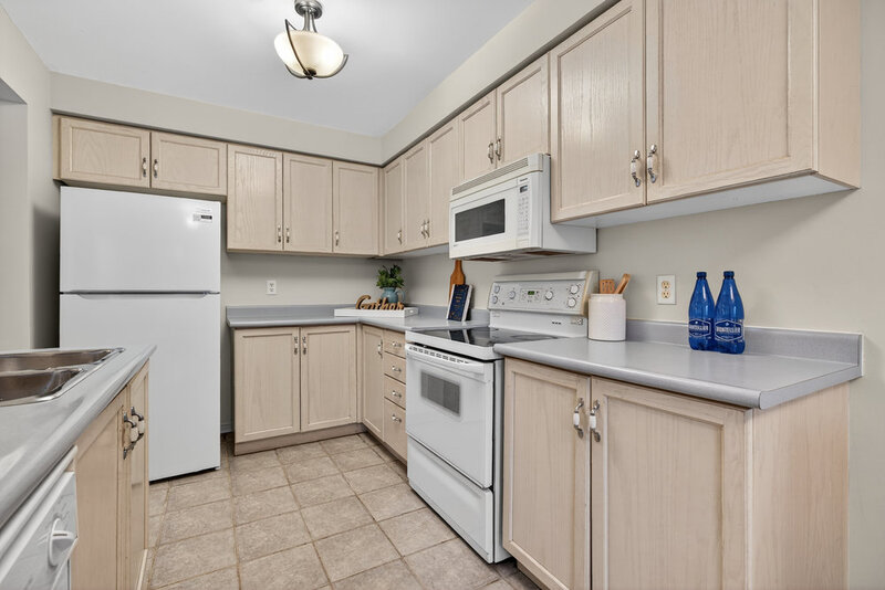 #37-76 Frances Ave, Stoney Creek