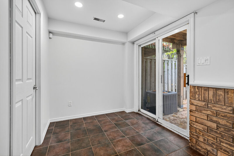 #37-76 Frances Ave, Stoney Creek