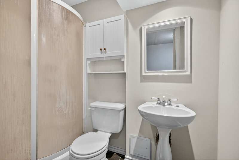 #37-76 Frances Ave, Stoney Creek