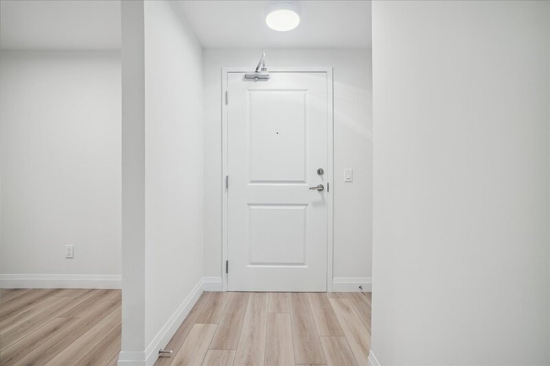 #124 - 153 Wilson St W, Ancaster