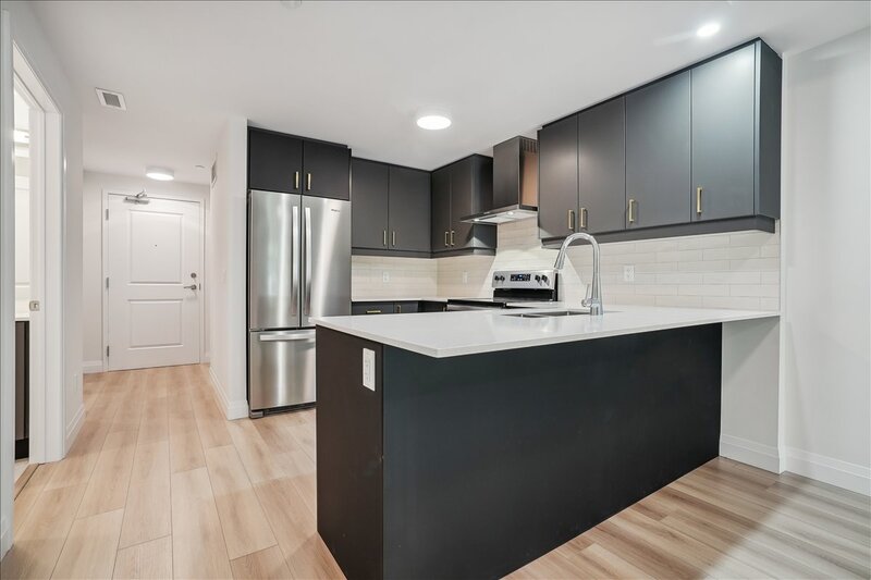 #124 - 153 Wilson St W, Ancaster