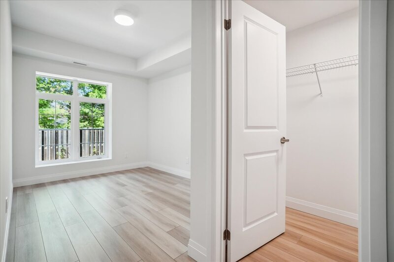 #124 - 153 Wilson St W, Ancaster