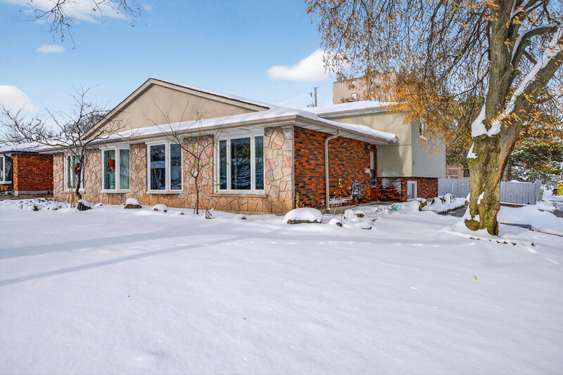 #37-76 Frances Ave, Stoney Creek